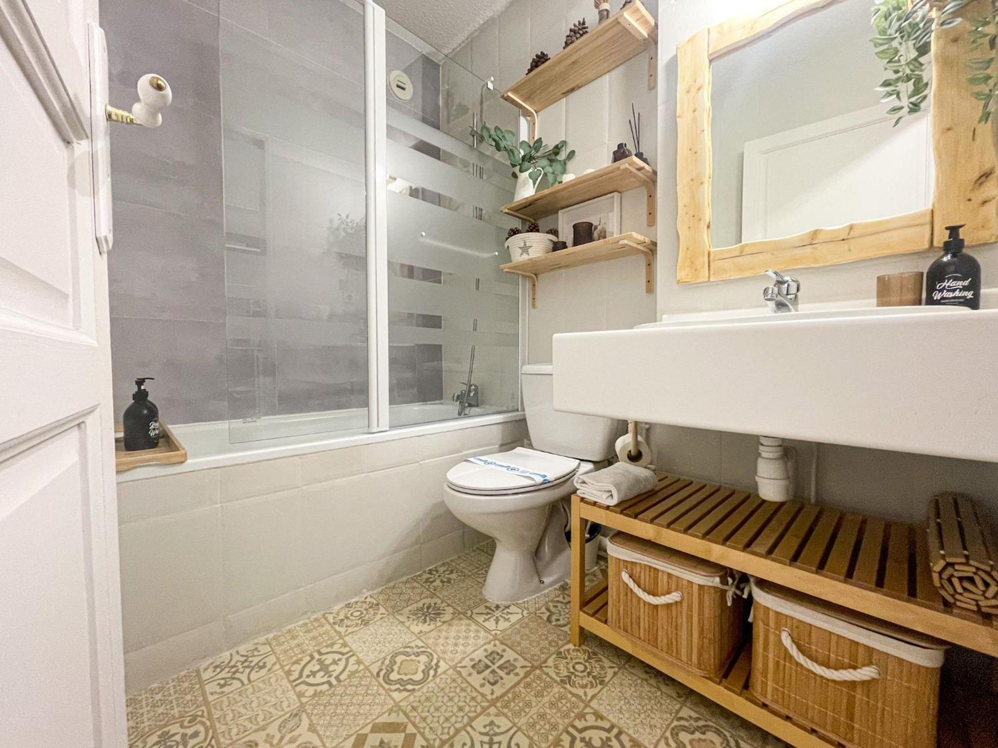 Apartamento Ideal Para Parejas En Enveitg Luaran gambar