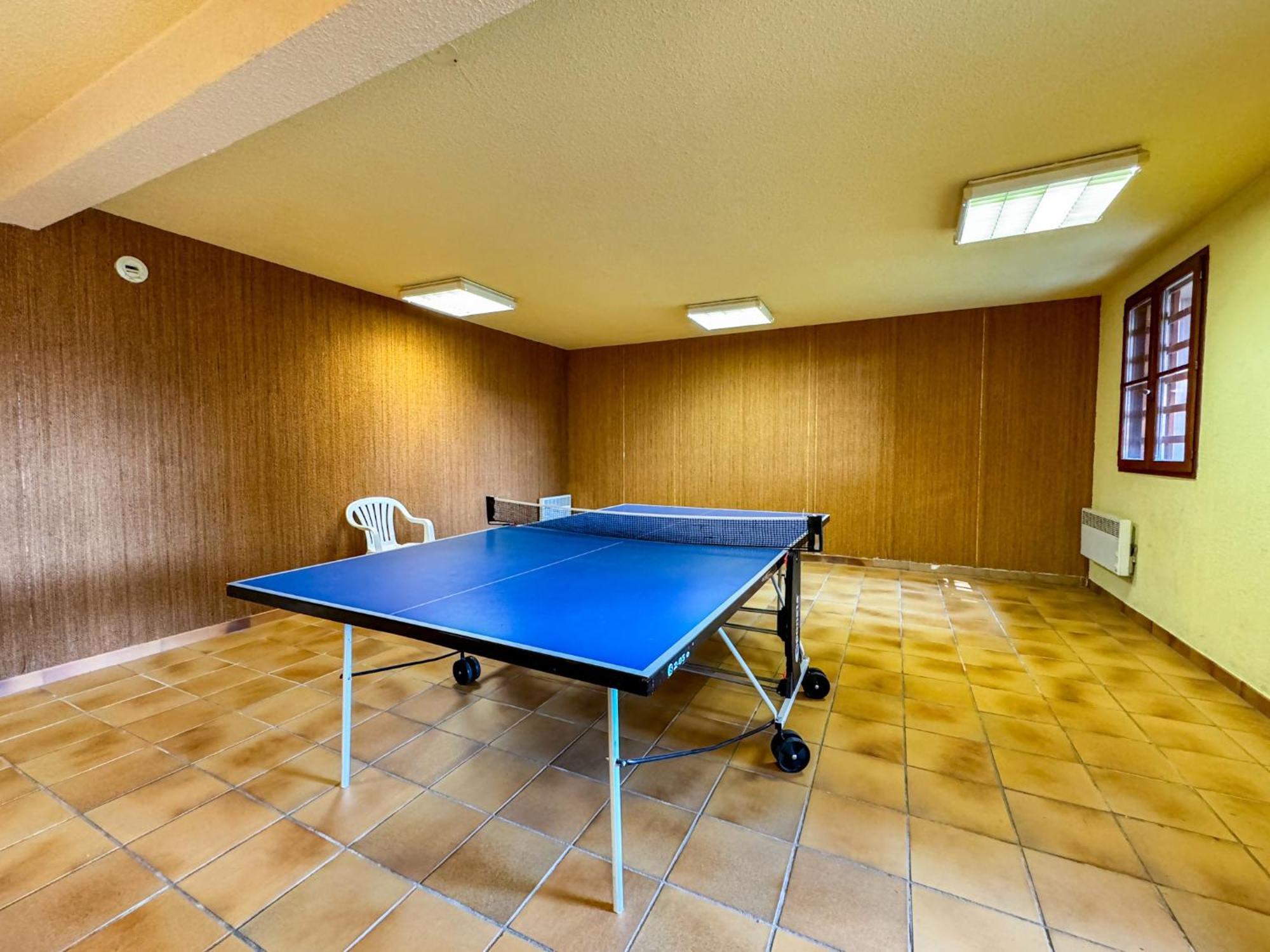 Apartamento Ideal Para Parejas En Enveitg Luaran gambar